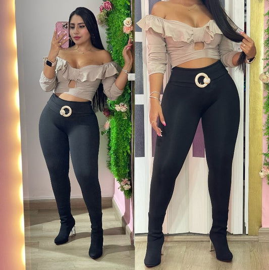 Leggins Hebilla Redonda levanta cola